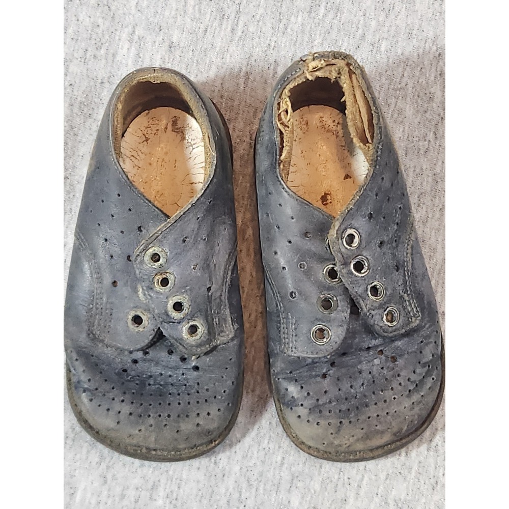 Unbranded Antique Baby Shoes Unisex Kids 4.5in black Leather Perforated Sole